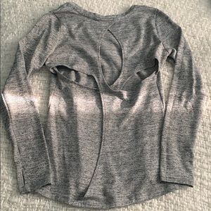 90°Degrees athletic top